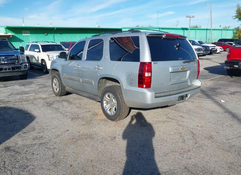 Photo 3 of 2013 Chevrolet Tahoe LT (VIN 1GNSKBE06DR248608)