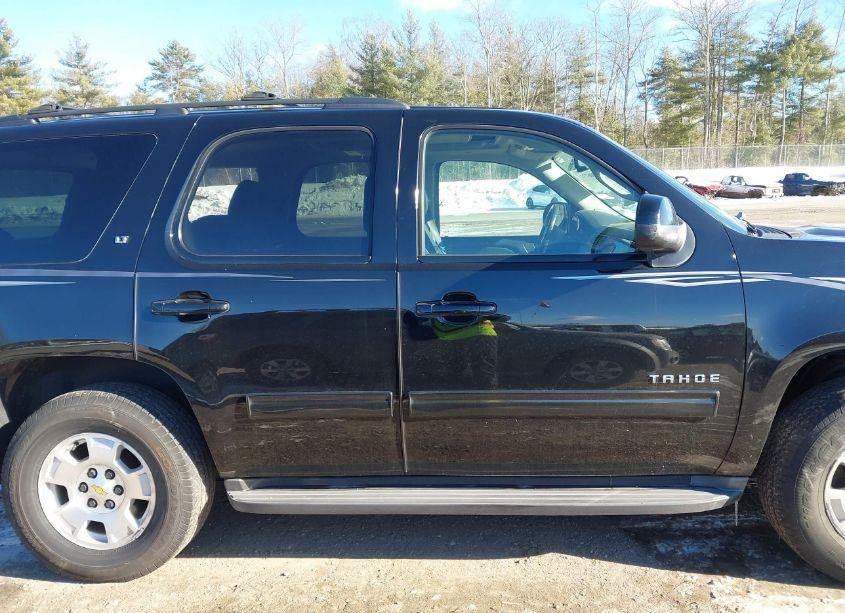 Photo 14 of 2011 Chevrolet Tahoe LT (VIN 1GNSKBE07BR227831)