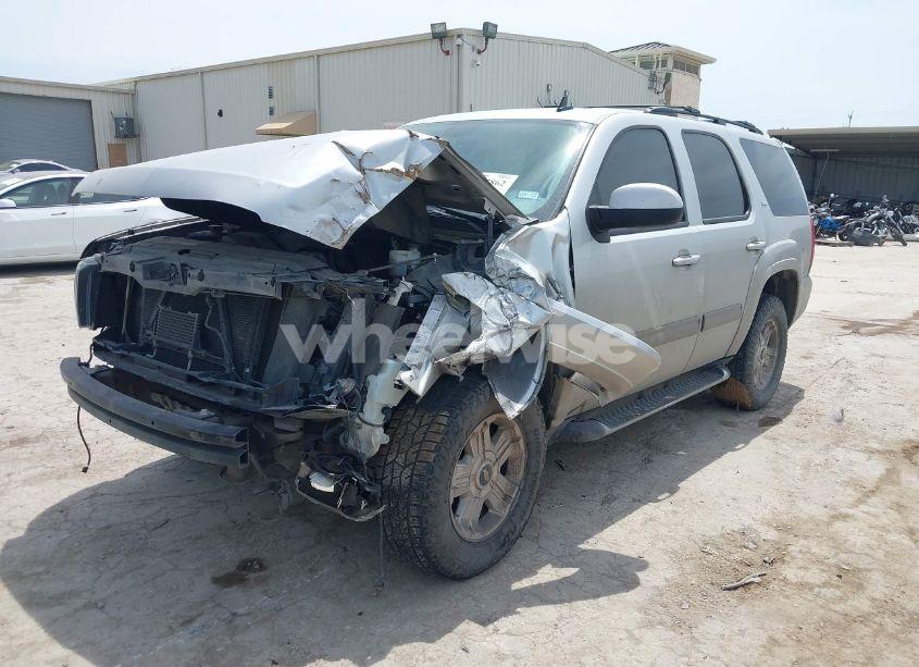 Photo 2 of 2011 Chevrolet Tahoe LT (VIN 1GNSKBE07BR271330)