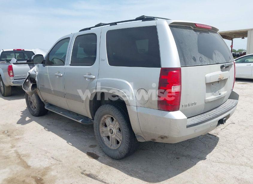 Photo 3 of 2011 Chevrolet Tahoe LT (VIN 1GNSKBE07BR271330)