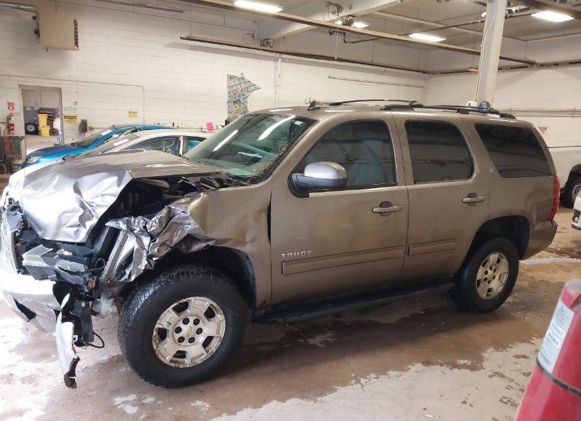 Photo 14 of 2012 Chevrolet Tahoe LT (VIN 1GNSKBE07CR183640)
