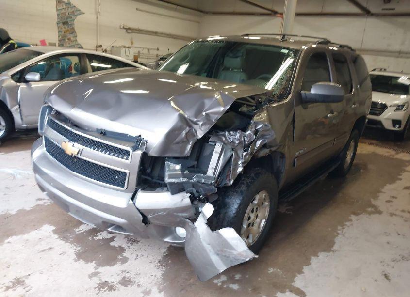 Photo 2 of 2012 Chevrolet Tahoe LT (VIN 1GNSKBE07CR183640)