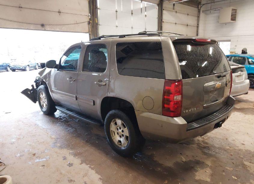 Photo 3 of 2012 Chevrolet Tahoe LT (VIN 1GNSKBE07CR183640)