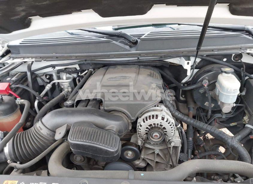 Photo 10 of 2013 Chevrolet Tahoe LT (VIN 1GNSKBE07DR200681)