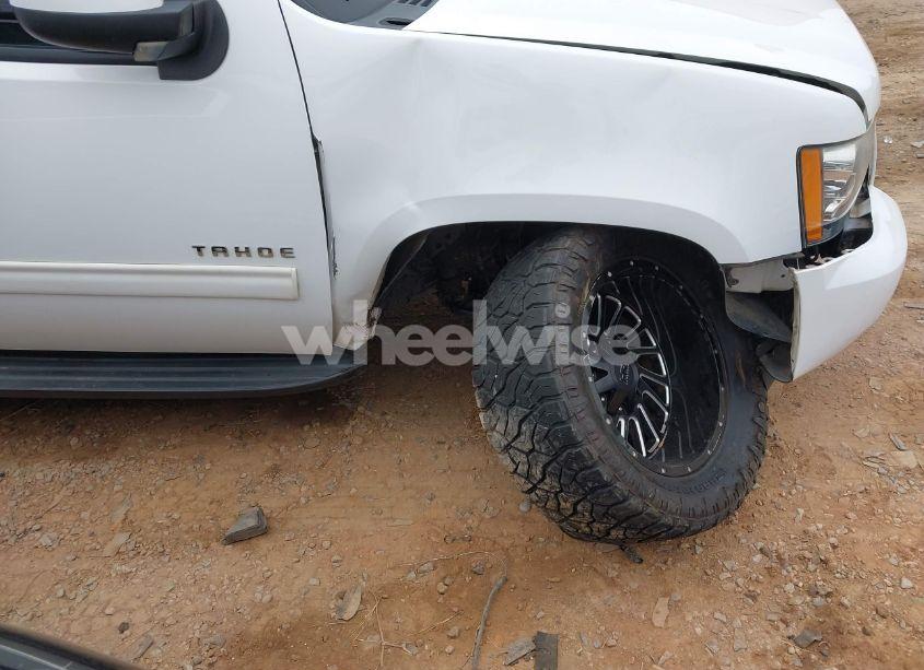 Photo 6 of 2013 Chevrolet Tahoe LT (VIN 1GNSKBE07DR200681)