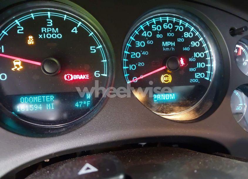 Photo 7 of 2013 Chevrolet Tahoe LT (VIN 1GNSKBE07DR200681)