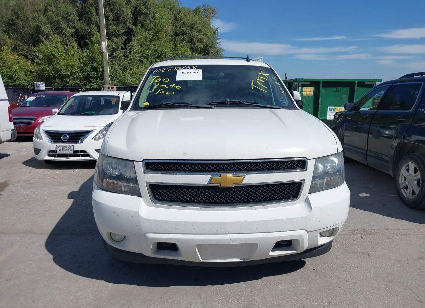 Photo 6 of 2013 Chevrolet Tahoe LT (VIN 1GNSKBE07DR316253)