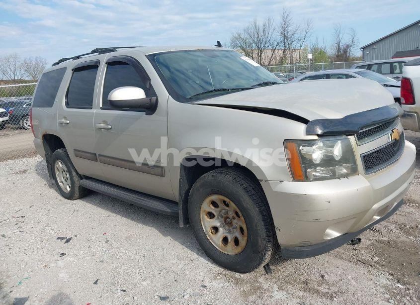 Photo 13 of 2014 Chevrolet Tahoe LT (VIN 1GNSKBE07ER199226)