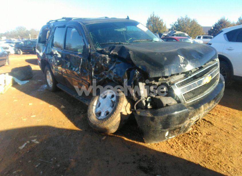 2014 Chevrolet Tahoe LT (VIN 1GNSKBE07ER229177) main photo