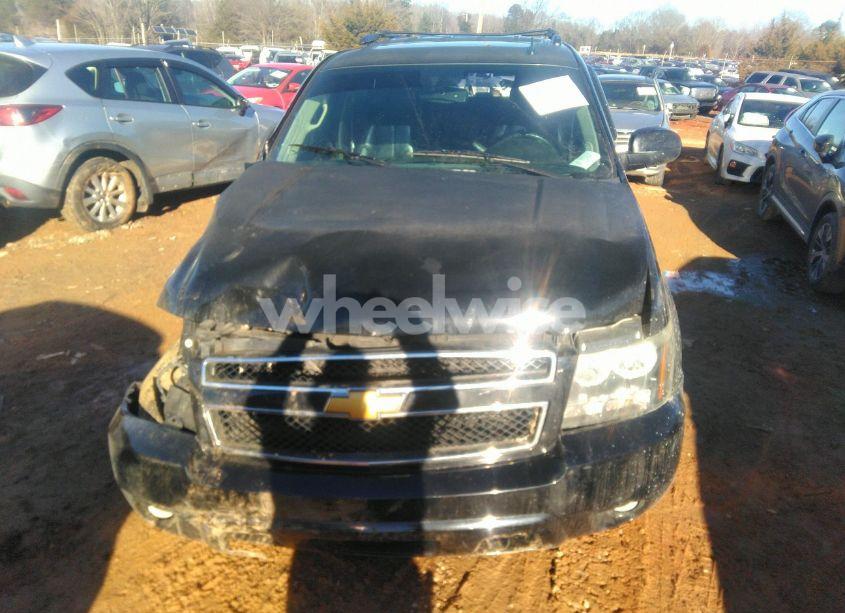 Photo 11 of 2014 Chevrolet Tahoe LT (VIN 1GNSKBE07ER229177)