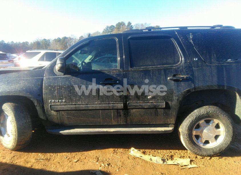 Photo 13 of 2014 Chevrolet Tahoe LT (VIN 1GNSKBE07ER229177)