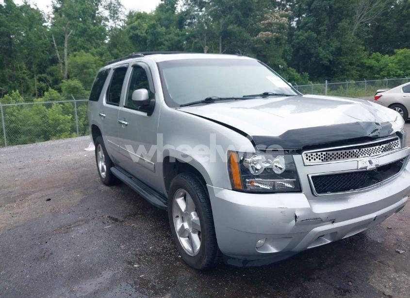2011 Chevrolet Tahoe LT (VIN 1GNSKBE08BR123400) main photo