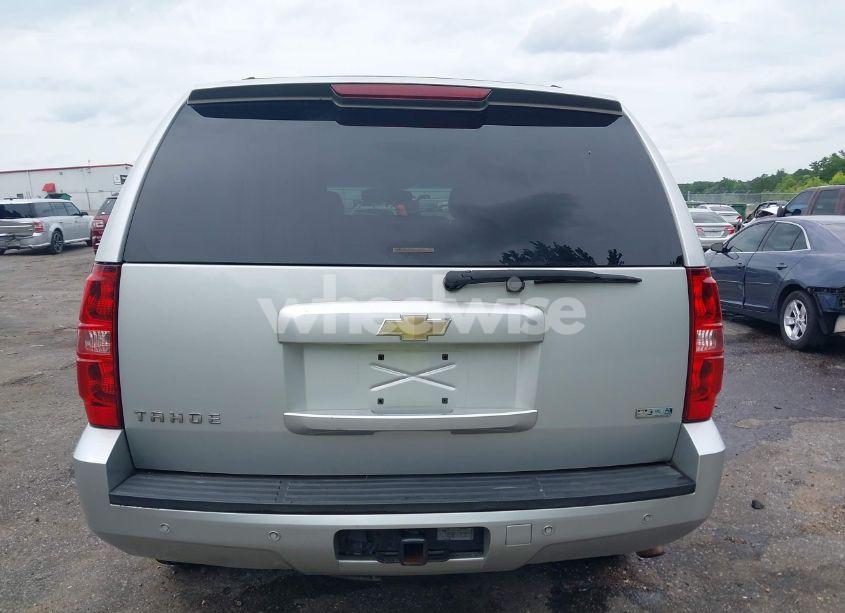 Photo 16 of 2011 Chevrolet Tahoe LT (VIN 1GNSKBE08BR123400)