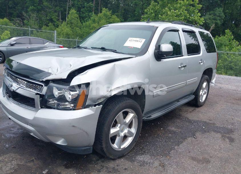 Photo 2 of 2011 Chevrolet Tahoe LT (VIN 1GNSKBE08BR123400)