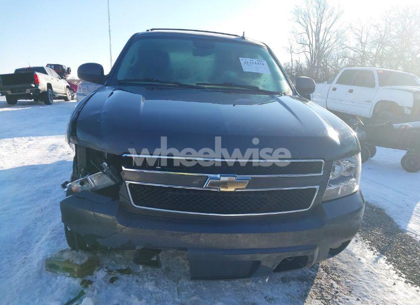Photo 12 of 2011 Chevrolet Tahoe LT (VIN 1GNSKBE08BR161970)