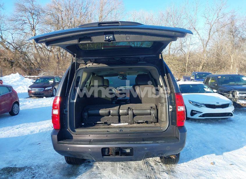 Photo 16 of 2011 Chevrolet Tahoe LT (VIN 1GNSKBE08BR161970)