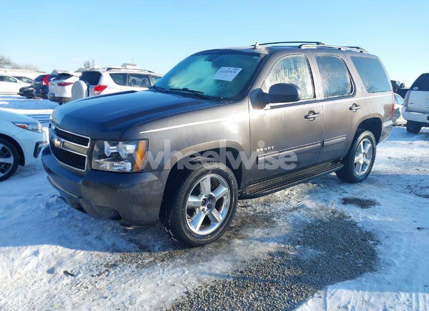 Photo 2 of 2011 Chevrolet Tahoe LT (VIN 1GNSKBE08BR161970)
