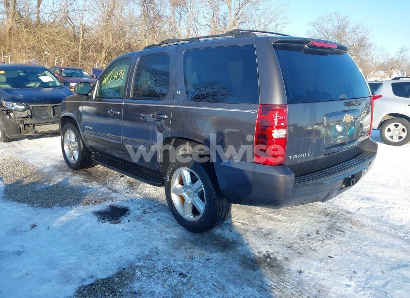 Photo 3 of 2011 Chevrolet Tahoe LT (VIN 1GNSKBE08BR161970)