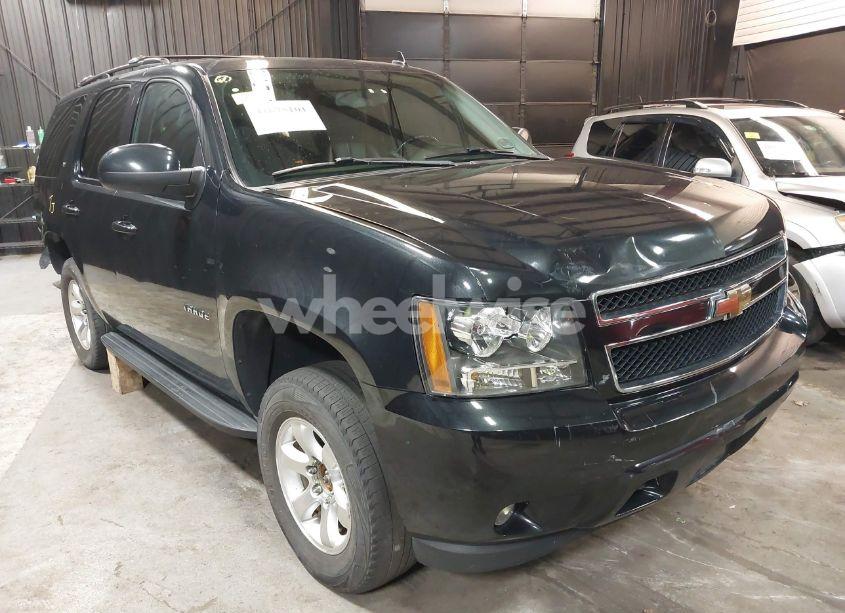 2011 Chevrolet Tahoe LT (VIN 1GNSKBE08BR180258) main photo