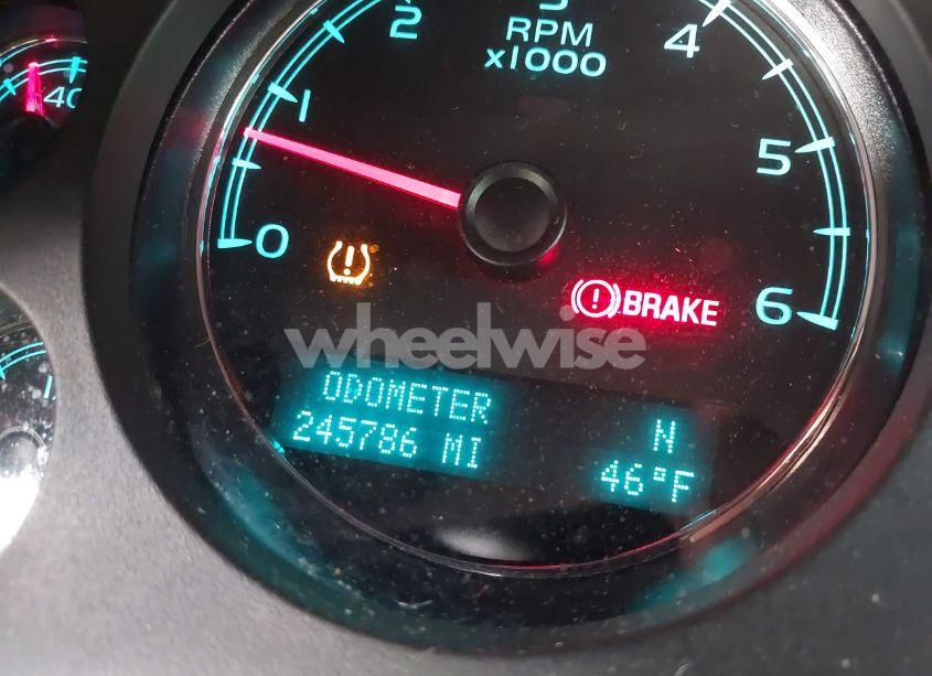 Photo 15 of 2011 Chevrolet Tahoe LT (VIN 1GNSKBE08BR233055)