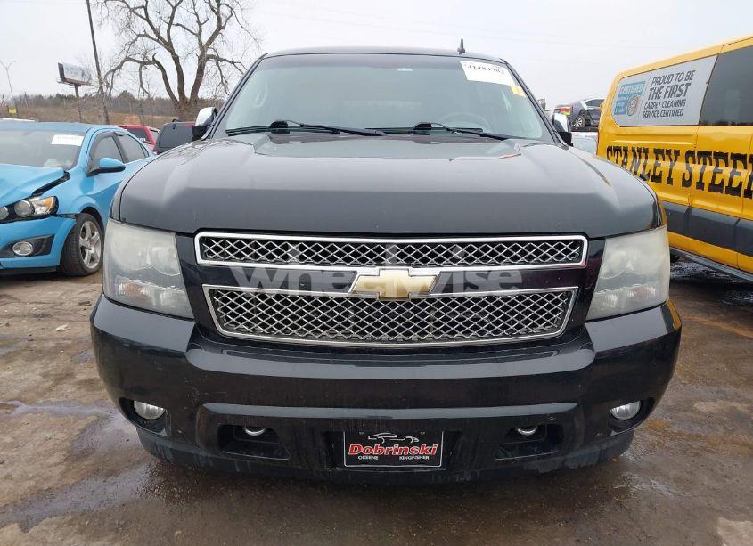 Photo 12 of 2011 Chevrolet Tahoe LT (VIN 1GNSKBE08BR285916)