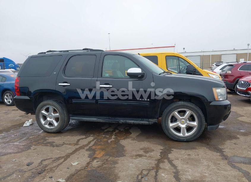 Photo 13 of 2011 Chevrolet Tahoe LT (VIN 1GNSKBE08BR285916)