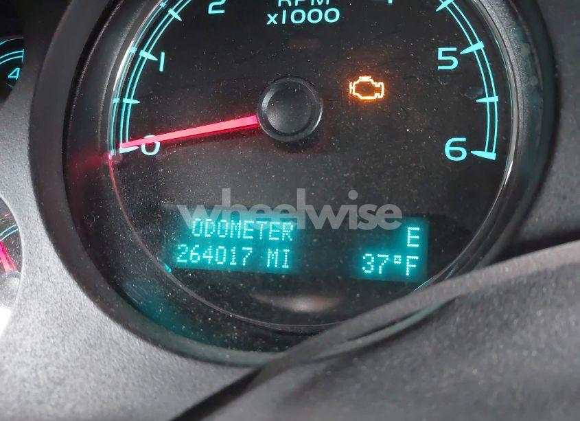 Photo 15 of 2011 Chevrolet Tahoe LT (VIN 1GNSKBE08BR285916)