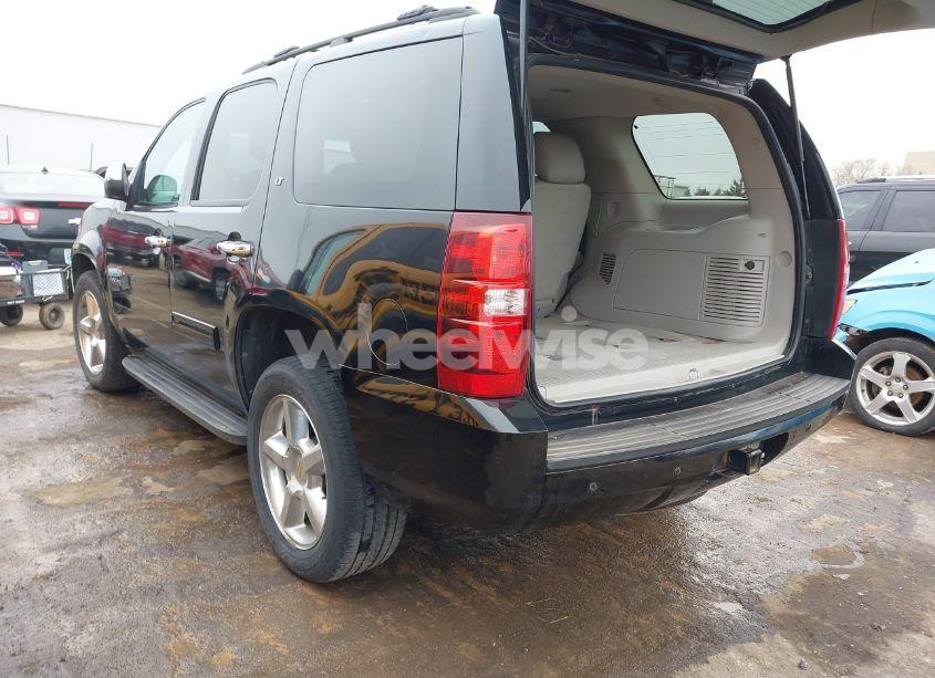 Photo 3 of 2011 Chevrolet Tahoe LT (VIN 1GNSKBE08BR285916)