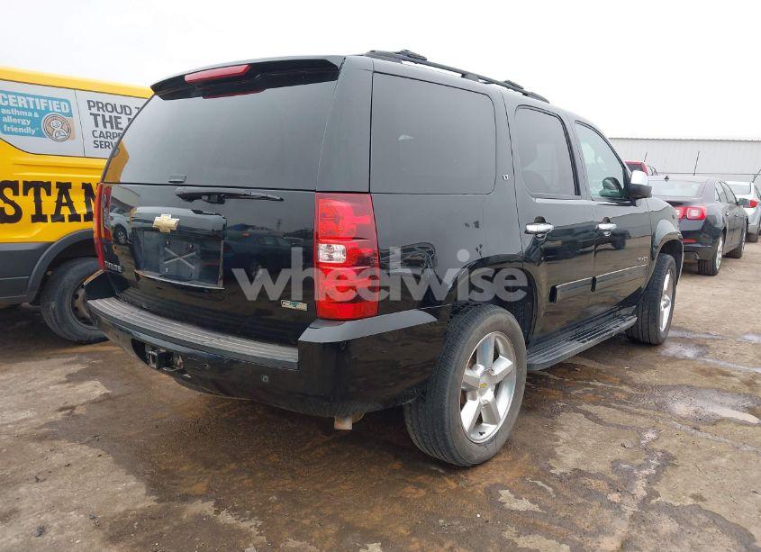 Photo 4 of 2011 Chevrolet Tahoe LT (VIN 1GNSKBE08BR285916)