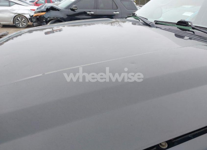 Photo 6 of 2011 Chevrolet Tahoe LT (VIN 1GNSKBE08BR285916)