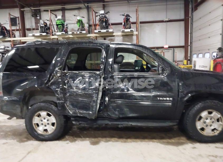 Photo 13 of 2012 Chevrolet Tahoe LT (VIN 1GNSKBE08CR127917)