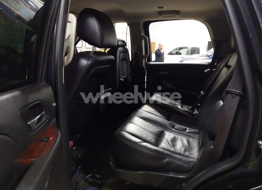 Photo 8 of 2012 Chevrolet Tahoe LT (VIN 1GNSKBE08CR127917)