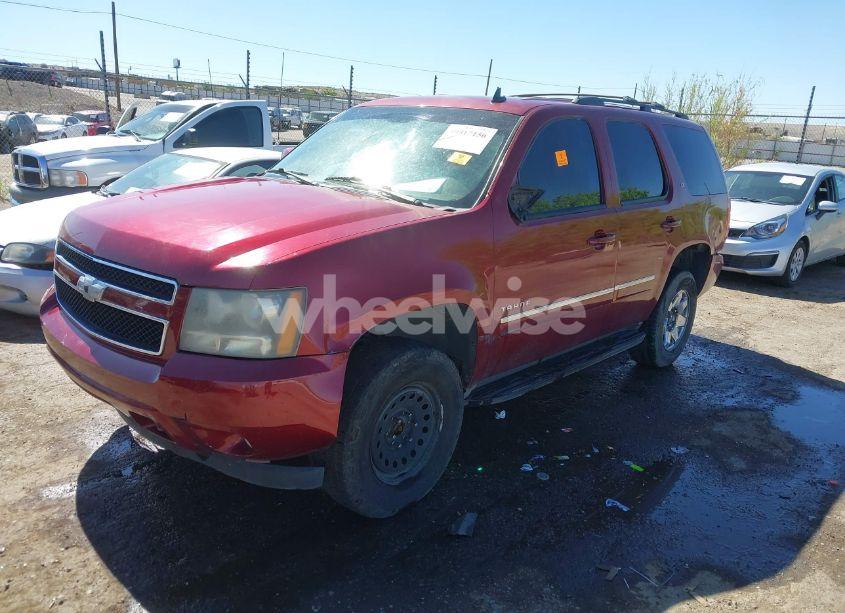 Photo 2 of 2011 Chevrolet Tahoe LT (VIN 1GNSKBE09BR267344)