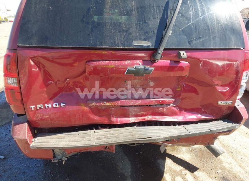 Photo 6 of 2011 Chevrolet Tahoe LT (VIN 1GNSKBE09BR267344)