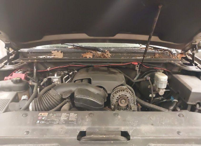 Photo 10 of 2011 Chevrolet Tahoe LT (VIN 1GNSKBE09BR348926)