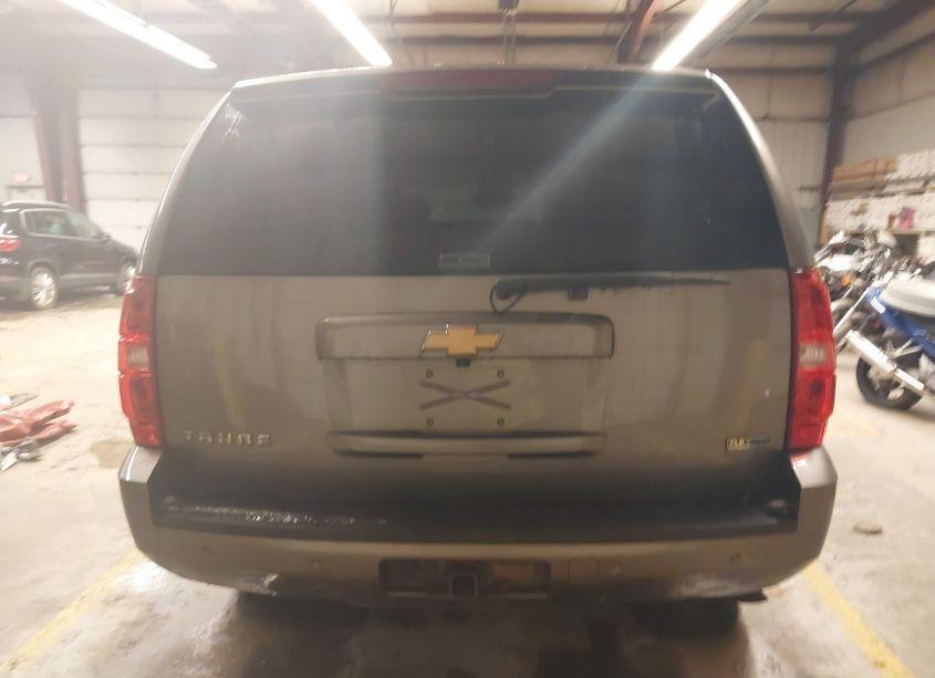 Photo 16 of 2011 Chevrolet Tahoe LT (VIN 1GNSKBE09BR348926)