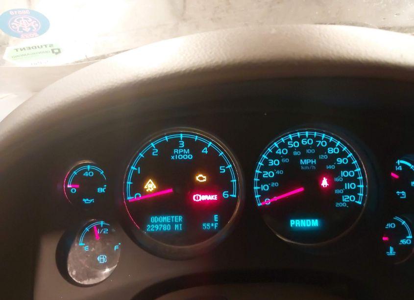 Photo 7 of 2011 Chevrolet Tahoe LT (VIN 1GNSKBE09BR348926)