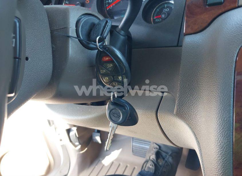 Photo 11 of 2011 Chevrolet Tahoe LT (VIN 1GNSKBE09BR400183)