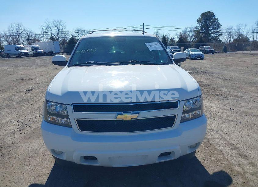 Photo 12 of 2011 Chevrolet Tahoe LT (VIN 1GNSKBE09BR400183)