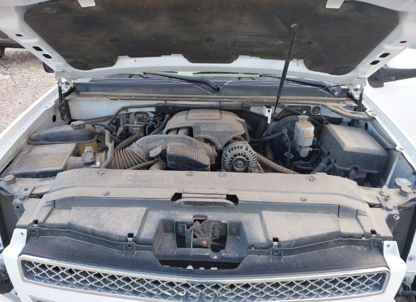 Photo 10 of 2012 Chevrolet Tahoe LT (VIN 1GNSKBE09CR254370)