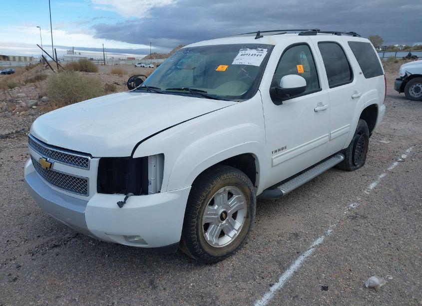 Photo 2 of 2012 Chevrolet Tahoe LT (VIN 1GNSKBE09CR254370)