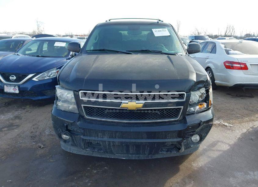 Photo 12 of 2013 Chevrolet Tahoe LT (VIN 1GNSKBE09DR325293)