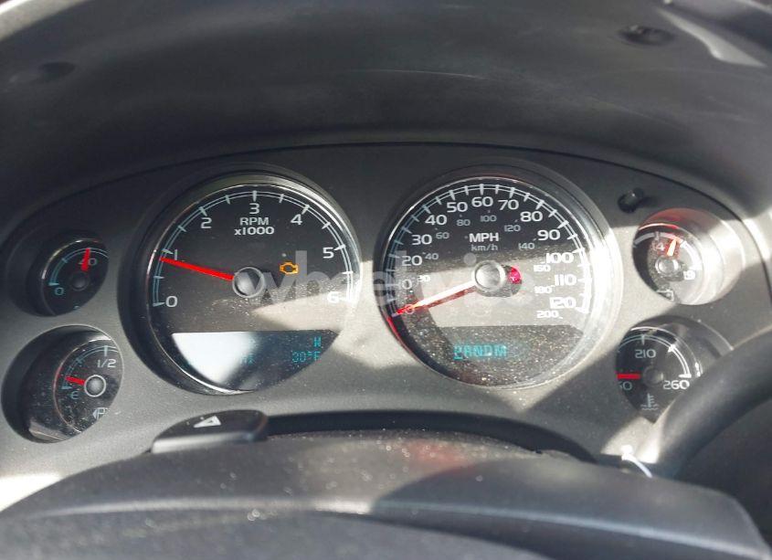 Photo 7 of 2013 Chevrolet Tahoe LT (VIN 1GNSKBE09DR325293)