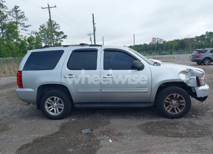 Photo 12 of 2013 Chevrolet Tahoe LT (VIN 1GNSKBE09DR350808)