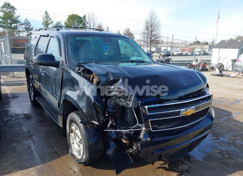2014 Chevrolet Tahoe LT (VIN 1GNSKBE09ER242934) main photo