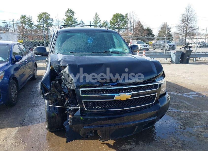 Photo 12 of 2014 Chevrolet Tahoe LT (VIN 1GNSKBE09ER242934)