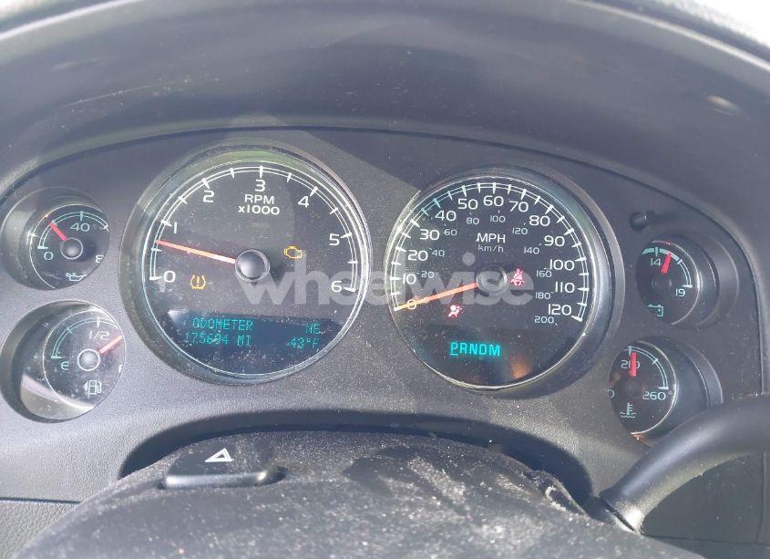 Photo 7 of 2014 Chevrolet Tahoe LT (VIN 1GNSKBE09ER242934)