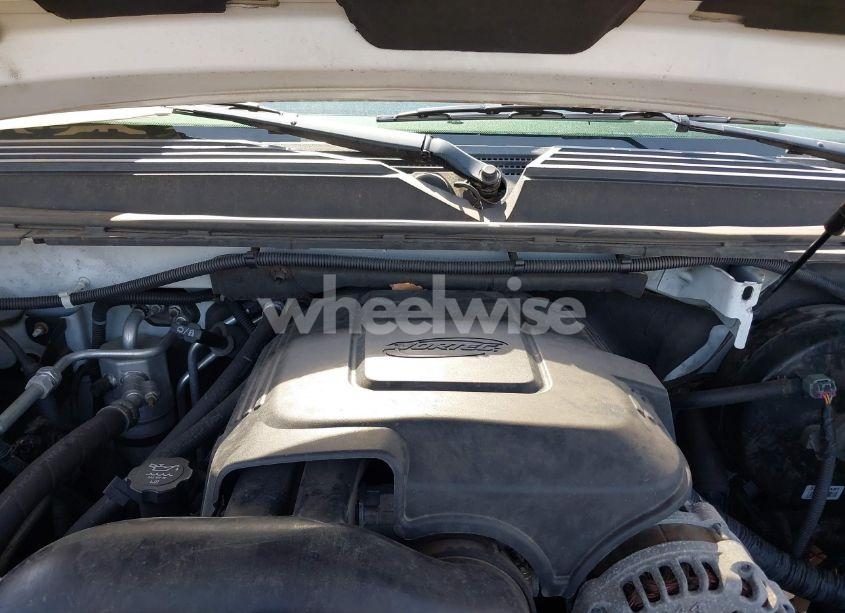 Photo 10 of 2011 Chevrolet Tahoe LT (VIN 1GNSKBE0XBR170024)