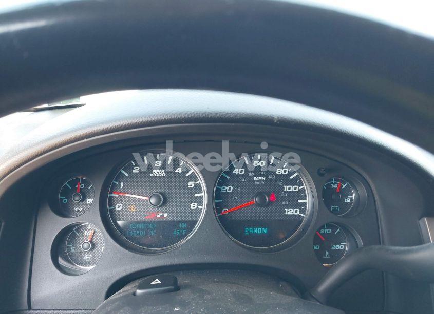 Photo 7 of 2011 Chevrolet Tahoe LT (VIN 1GNSKBE0XBR170024)