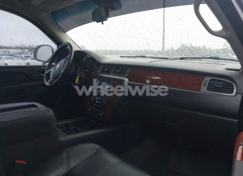 Photo 5 of 2012 Chevrolet Tahoe LT (VIN 1GNSKBE0XCR156688)